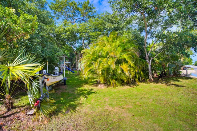 $620,000 | 1258 Division Street, Big Pine Key, FL 33043