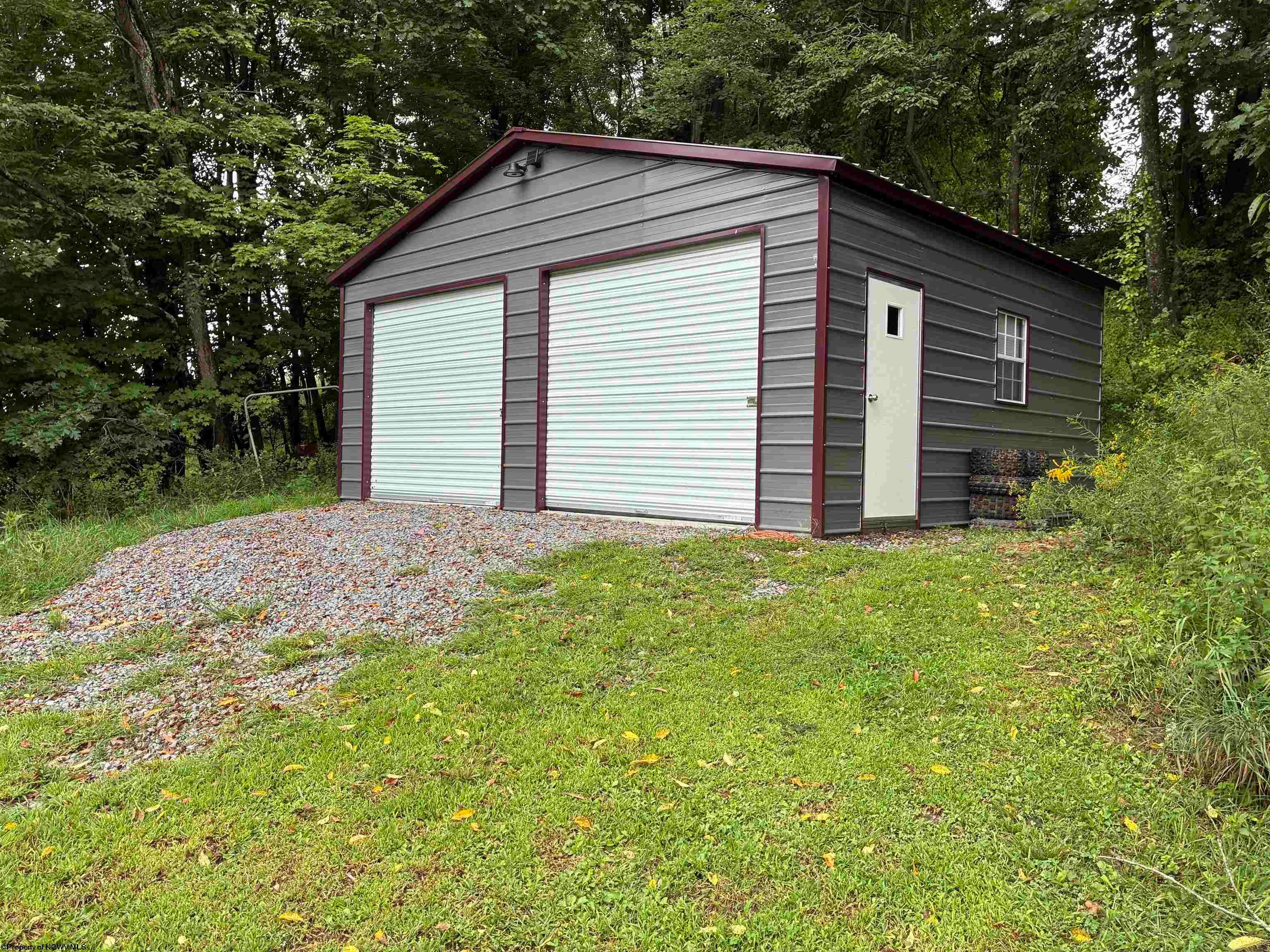 28 Cedar Meadows Circle Reedsville, WV 26547 - Photo 8 of 25 Gallery Image 8