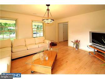 673 Pembroke Road Jenkintown, PA 19046 - Photo 4 of 12 Gallery Image 4