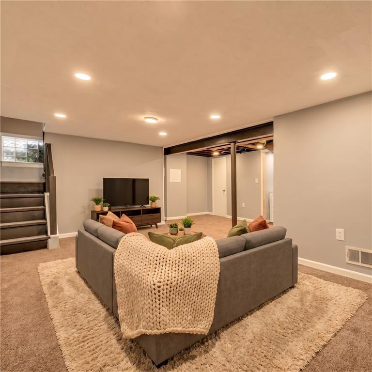 3757 Schuette Road Pittsburgh, PA 15227 - Photo 14 of 26 Gallery Image 14