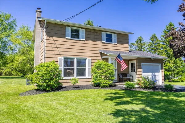 $169,900 | 172 Hidden Creek Lane, Hamlin, NY 14464