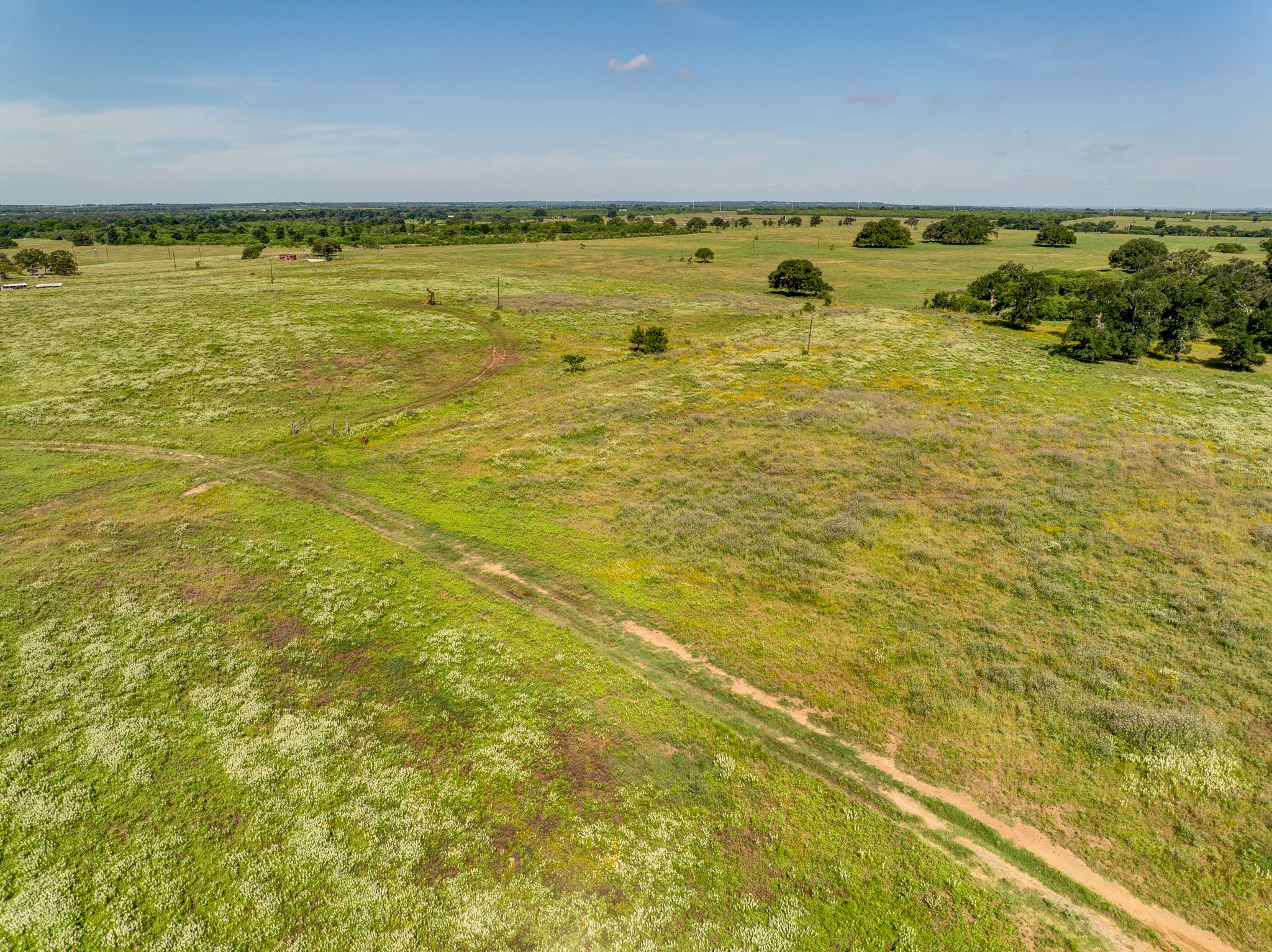 6495-tract B Gander Slough Road Kingsbury, TX 78638 - Photo 2 of 5 a view of an ocean