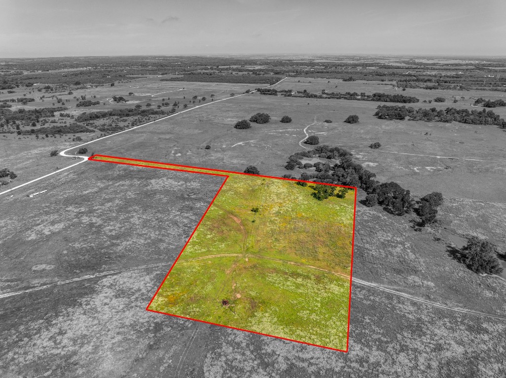 6495-tract B Gander Slough Road Kingsbury, TX 78638 - Photo 4 of 5 a view of a yard