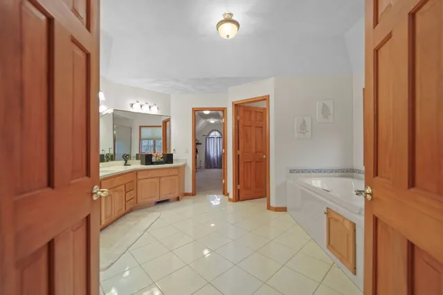 $599,900 | 953 Dante Drive, Endicott, NY 13760