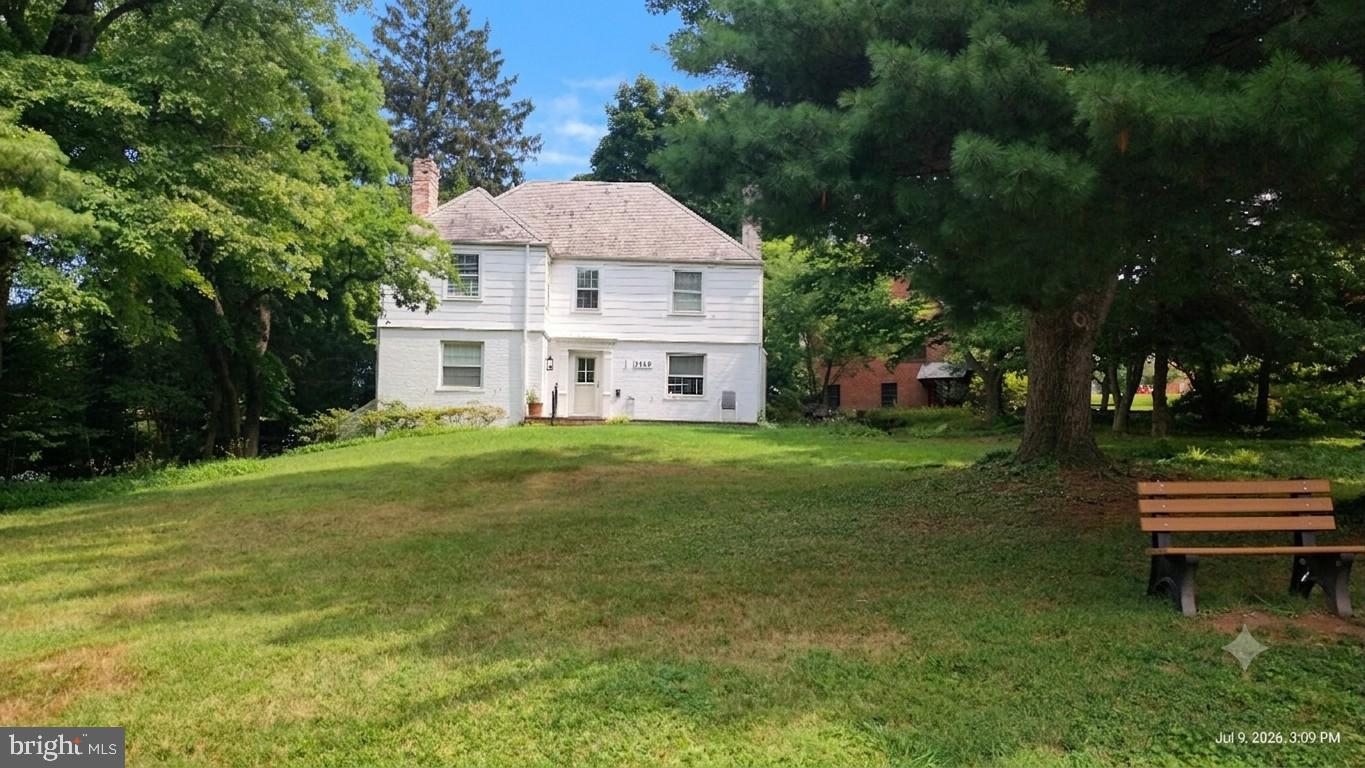 1119 Woodside Parkway Silver Spring, MD 20910 - Photo 2 of 5 Large sweeping front yard