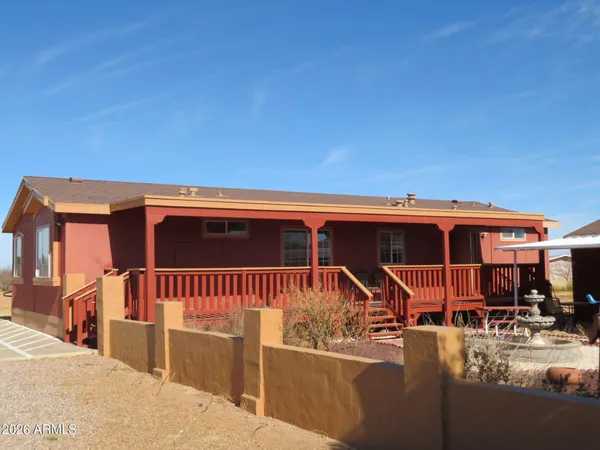 $228,000 | 7487 East Larkspur Lane, Hereford, AZ 85615