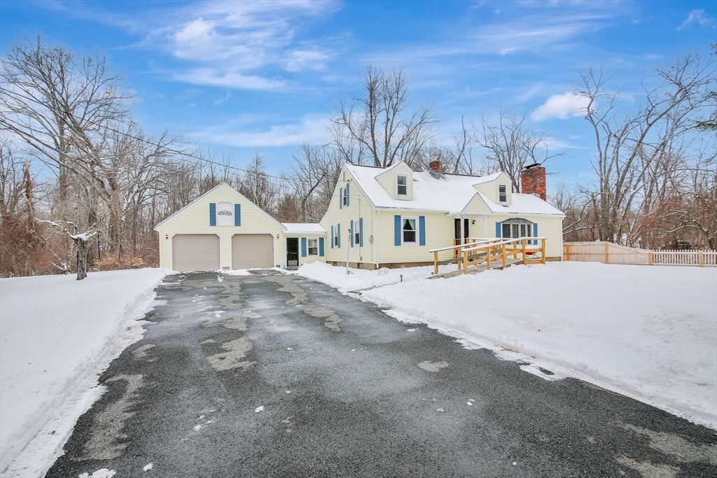 1038 Morgan Road West Springfield, MA 01089 - Photo 26 of 31 a front view of a house with a yard