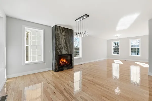 $989,900 | 6 Barrows Road, Worcester, MA 01609