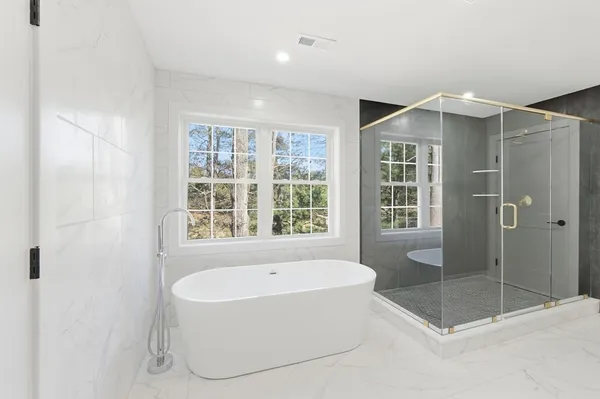 $989,900 | 6 Barrows Road, Worcester, MA 01609