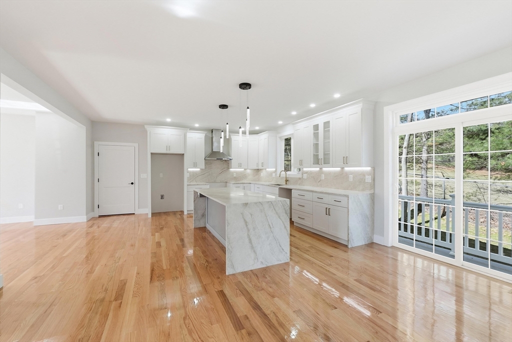 6 Barrows Road Worcester, MA 01609 - Photo 8 of 41 a view of a kitchen with electric appliances