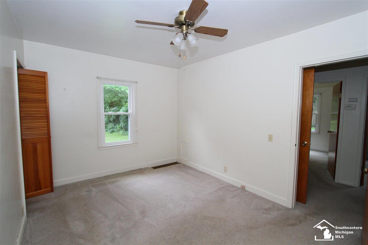 2108 Vivian Road Monroe, MI 48162 - Photo 14 of 32