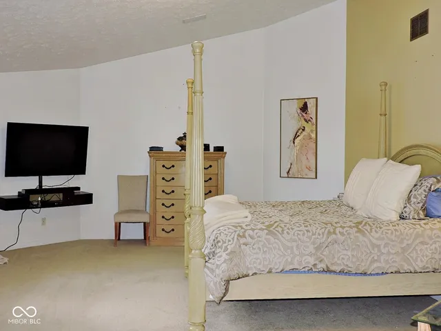 $350,000 | 10863 Secretariat Drive, Indianapolis, IN 46234