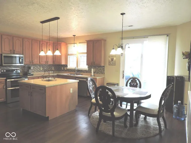 $350,000 | 10863 Secretariat Drive, Indianapolis, IN 46234