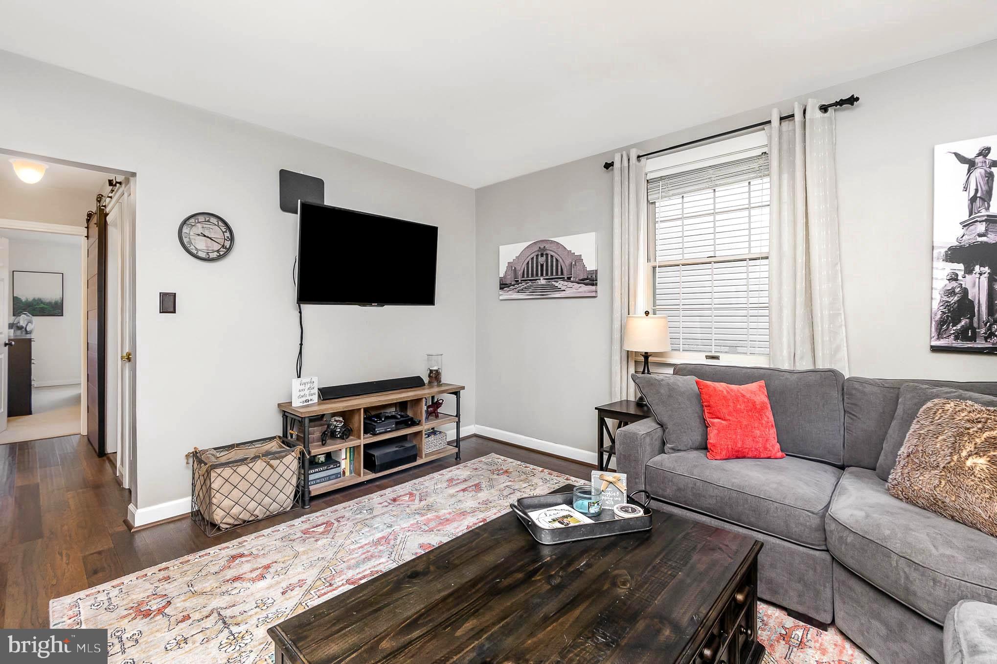 4102 Klausmier Road Baltimore, MD 21236 - Photo 11 of 37 Great place to watch movies, read a book, game