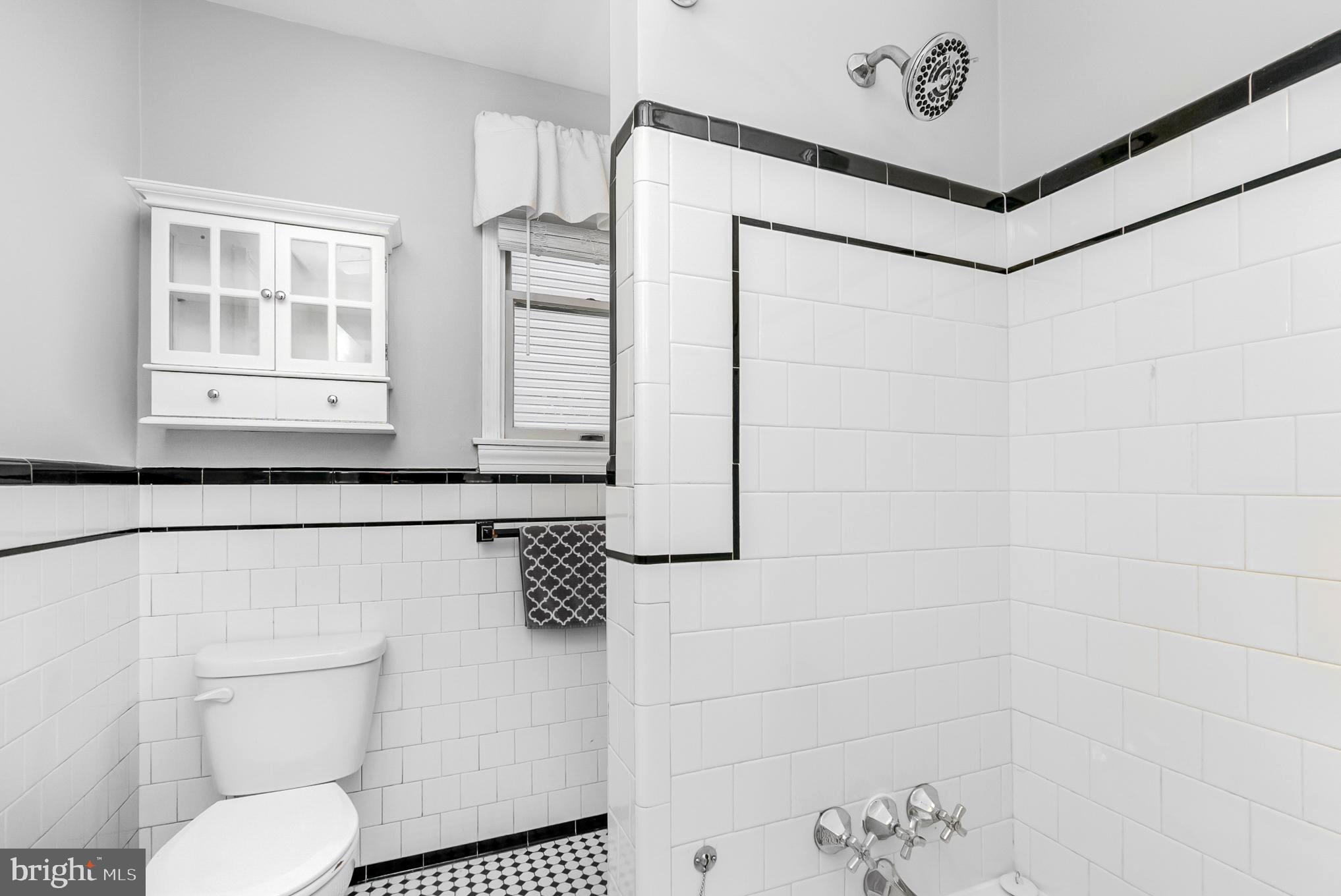 4102 Klausmier Road Baltimore, MD 21236 - Photo 22 of 37 Shower and Tub offered in the upstairs bathroom