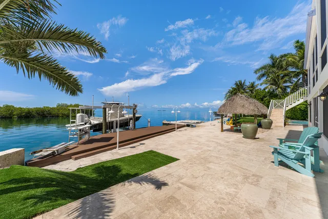 $11,000,000 | 75280 Overseas Highway, Islamorada, FL 33036