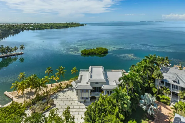 $11,000,000 | 75280 Overseas Highway, Islamorada, FL 33036