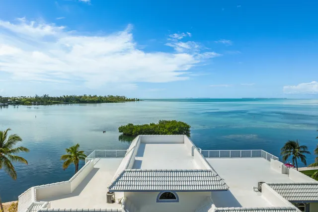 $11,000,000 | 75280 Overseas Highway, Islamorada, FL 33036
