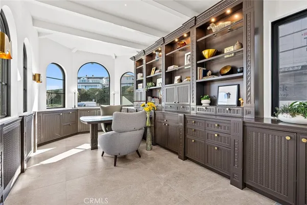 $15,900,000 | 17 Muir Beach Circle, Newport Beach, CA 92625