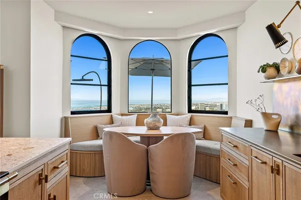 $15,900,000 | 17 Muir Beach Circle, Newport Beach, CA 92625