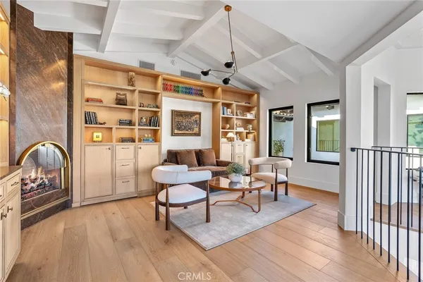 $15,900,000 | 17 Muir Beach Circle, Newport Beach, CA 92625