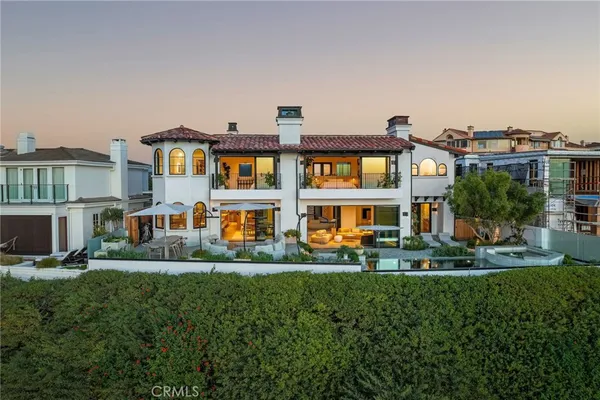 $15,900,000 | 17 Muir Beach Circle, Newport Beach, CA 92625