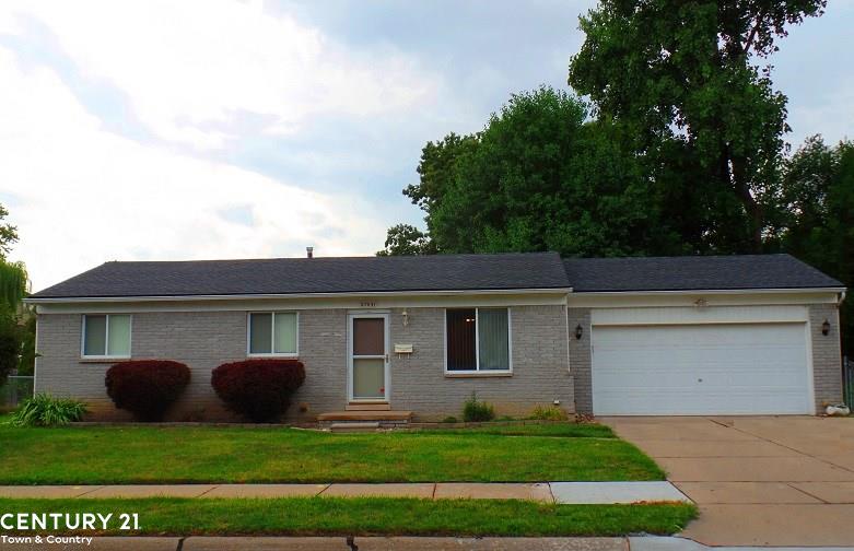 27051 Kelly Road Roseville, MI 48066 - Photo 1 of 21