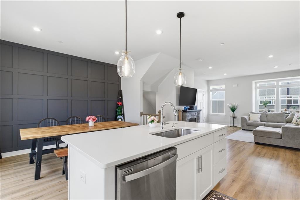 2013 Cade Drive Monaca, PA 15061 - Photo 8 of 28