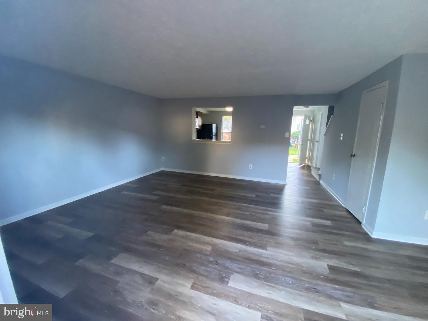 6963 Villa-Del-Rey Court Springfield, VA 22150 - Photo 7 of 10