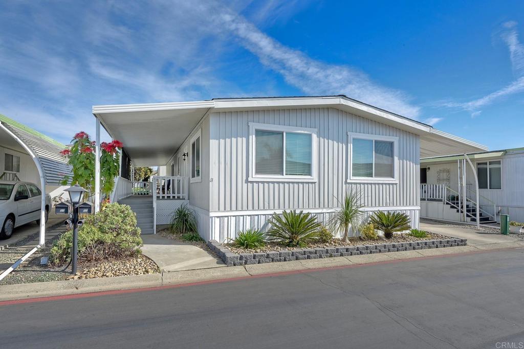 1506 Oak Drive, Unit 92 Vista, CA 92084 - Photo 1 of 25