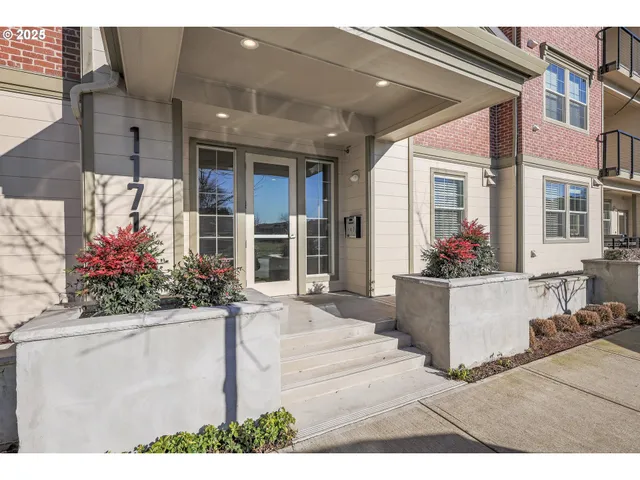 $349,999 | 11715 Southwest Valencia Lane, Unit 209, Wilsonville, OR 97070