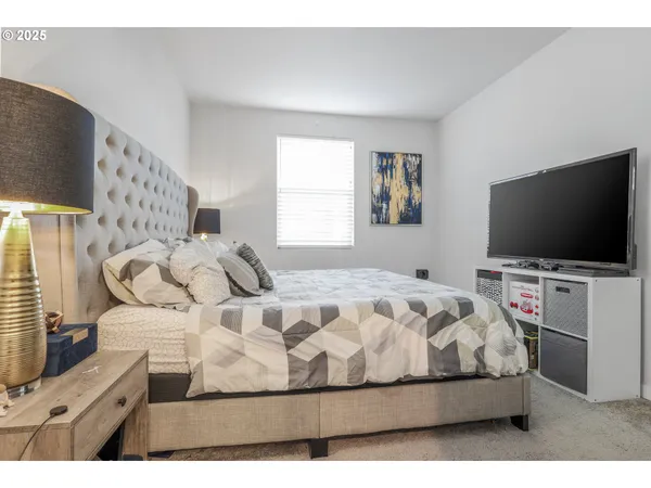 $329,999 | 11715 Southwest Valencia Lane, Unit 209, Wilsonville, OR 97070