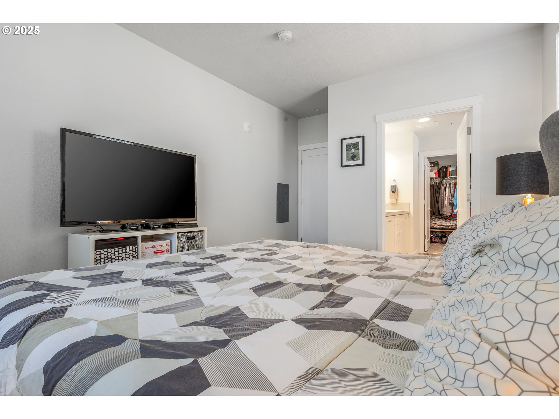 11715 Southwest Valencia Lane, Unit 209 Wilsonville, OR 97070 - Photo 12 of 22 Primary Bedroom