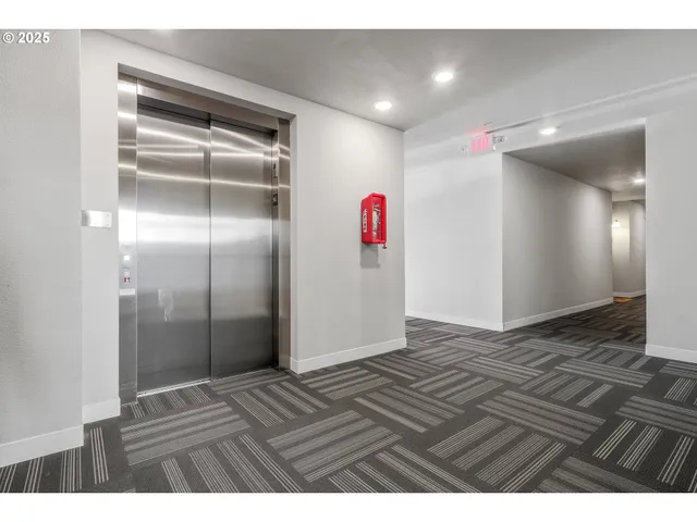 $349,999 | 11715 Southwest Valencia Lane, Unit 209, Wilsonville, OR 97070