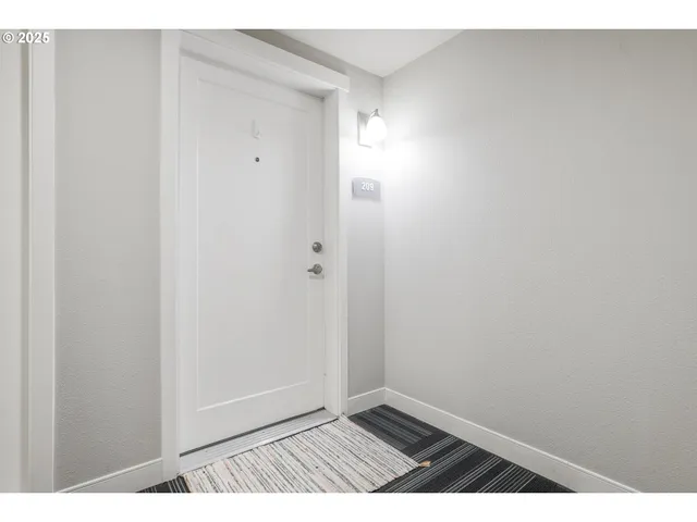 $349,999 | 11715 Southwest Valencia Lane, Unit 209, Wilsonville, OR 97070