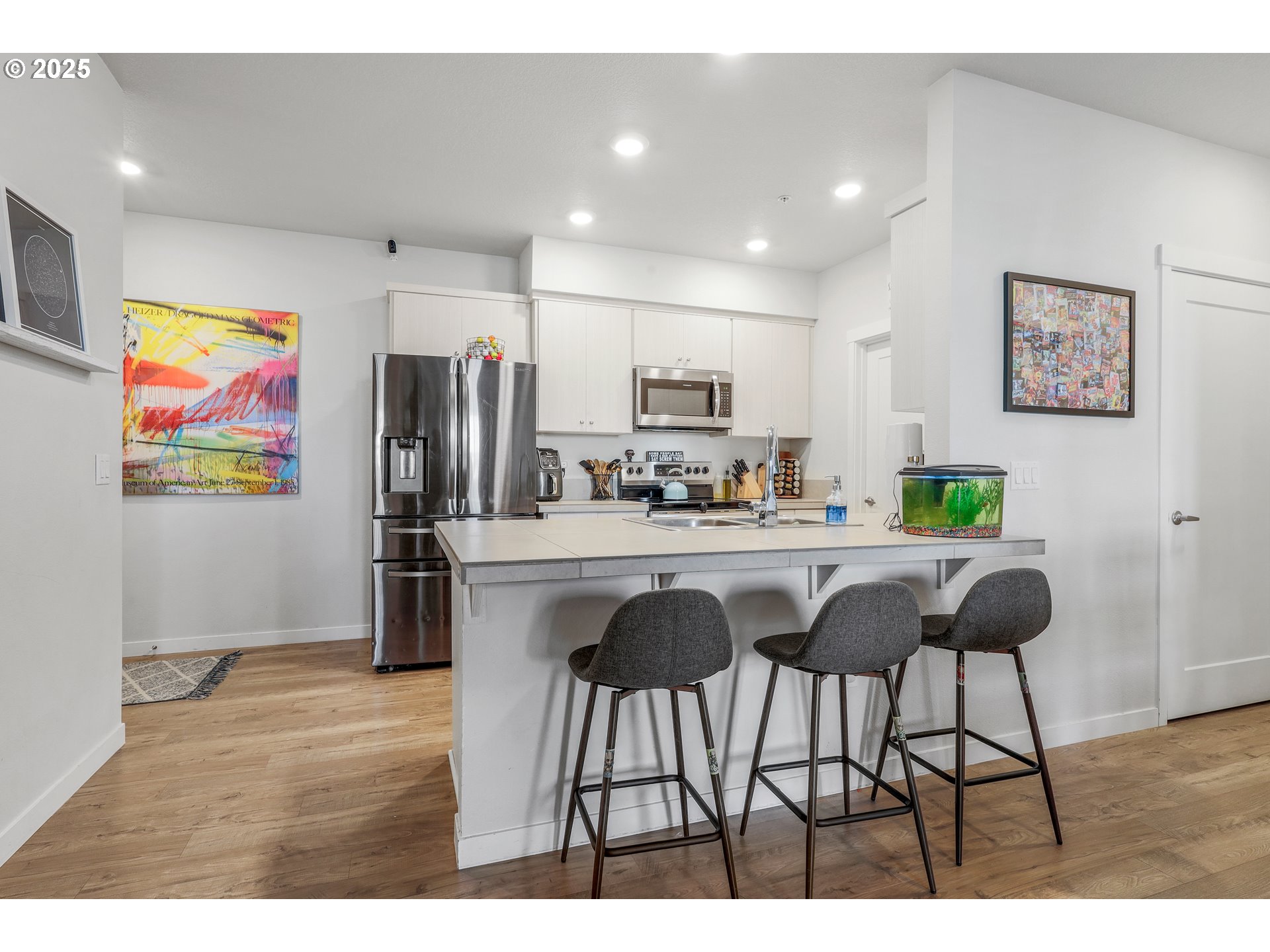 11715 Southwest Valencia Lane, Unit 209 Wilsonville, OR 97070 - Photo 7 of 22 Kitchen