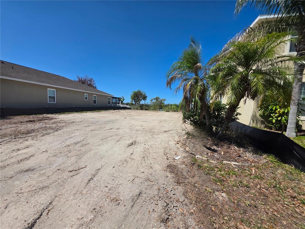 563 Vista Ridge Drive Ruskin, FL 33570 - Photo 4 of 8