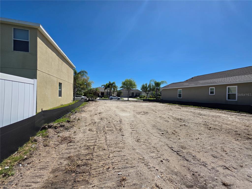 563 Vista Ridge Drive Ruskin, FL 33570 - Photo 5 of 8