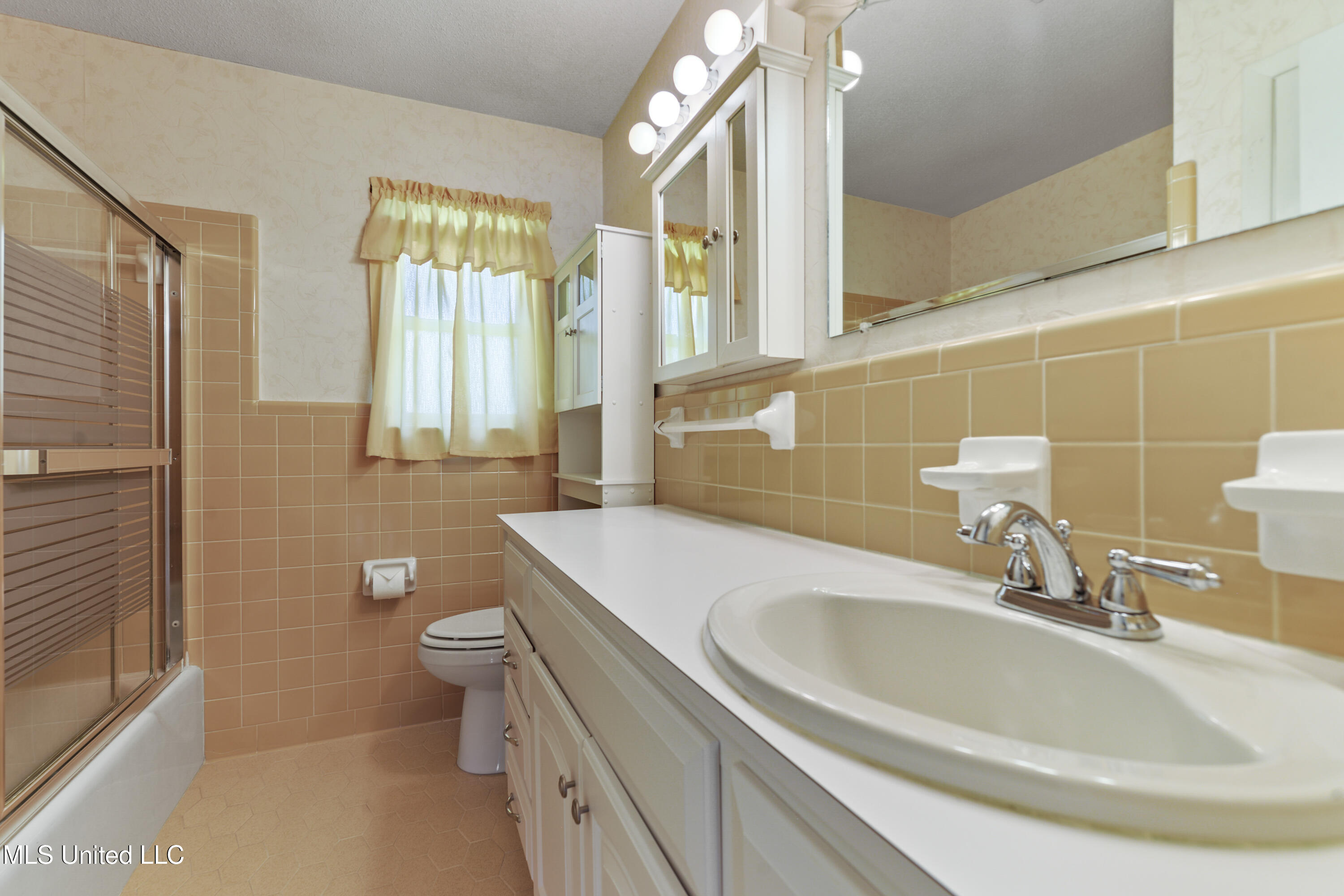 2414 Sunkist Country Club Road Biloxi, MS 39532 - Photo 20 of 33 020