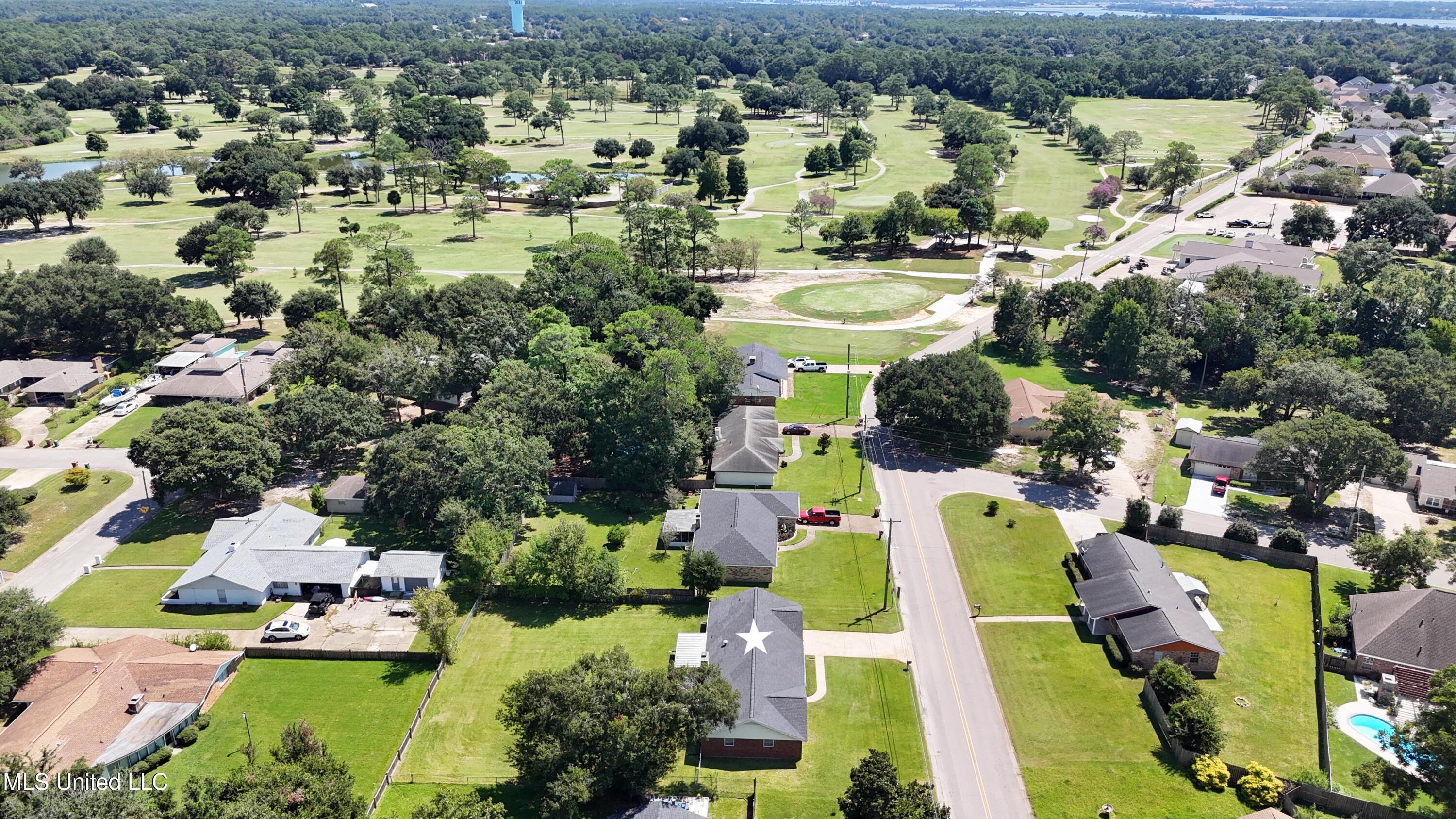 2414 Sunkist Country Club Road Biloxi, MS 39532 - Photo 26 of 33 026