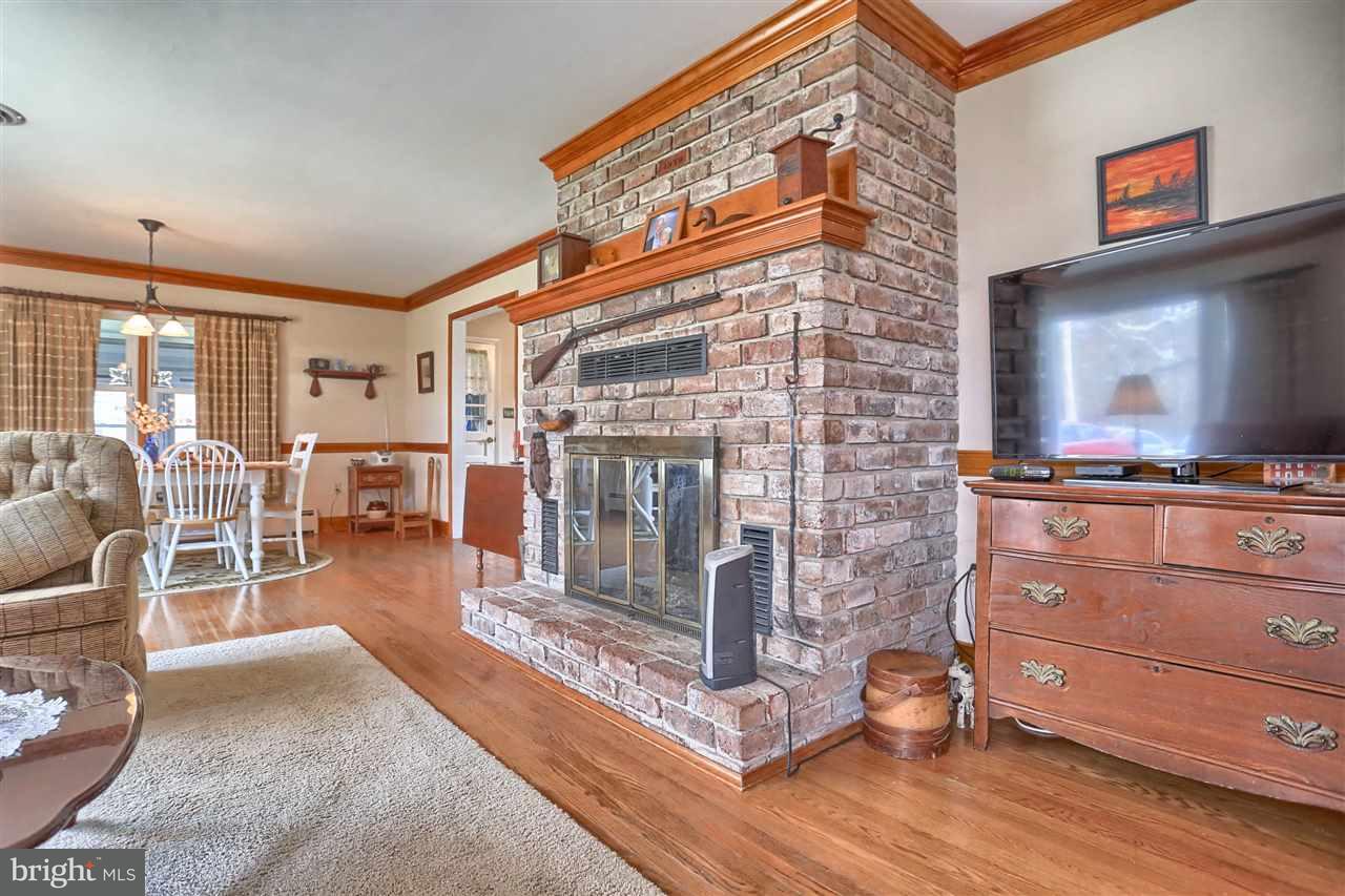 160 Knoxlyn Road Gettysburg, PA 17325 - Photo 6 of 32 Gallery Image 6