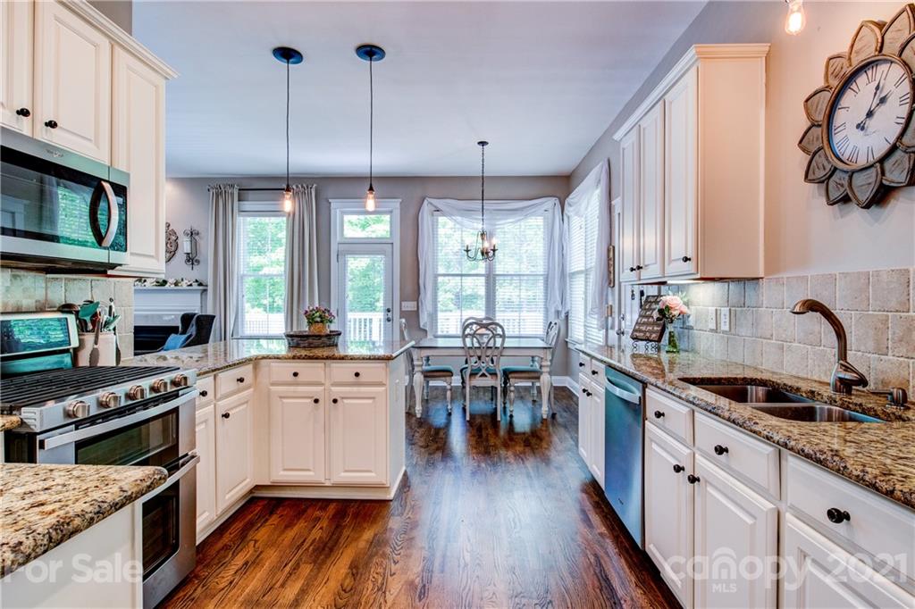 122 Sonnys Way Fort Mill, SC 29708 - Photo 16 of 39 Gallery Image 16