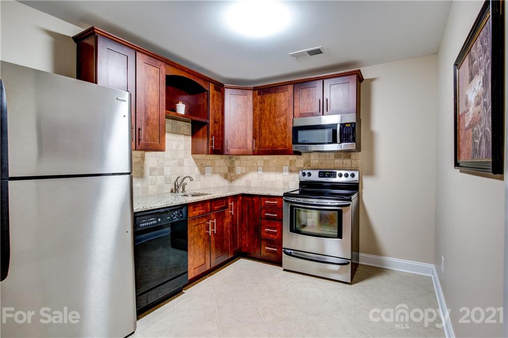 122 Sonnys Way Fort Mill, SC 29708 - Photo 23 of 39 Gallery Image 23