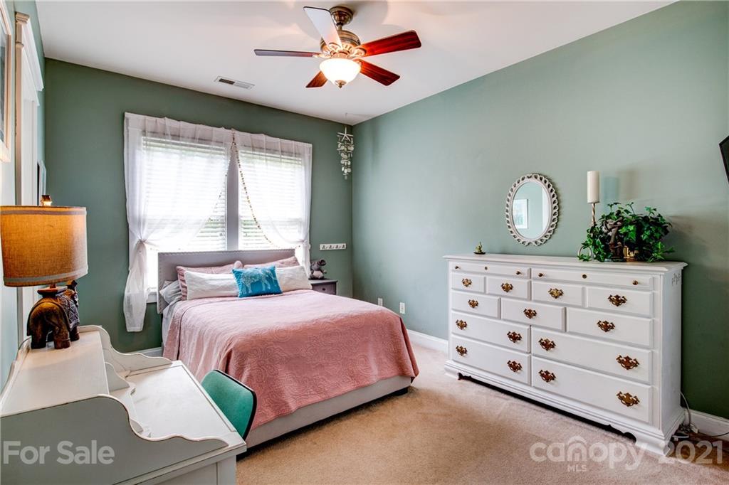 122 Sonnys Way Fort Mill, SC 29708 - Photo 28 of 39 Gallery Image 28