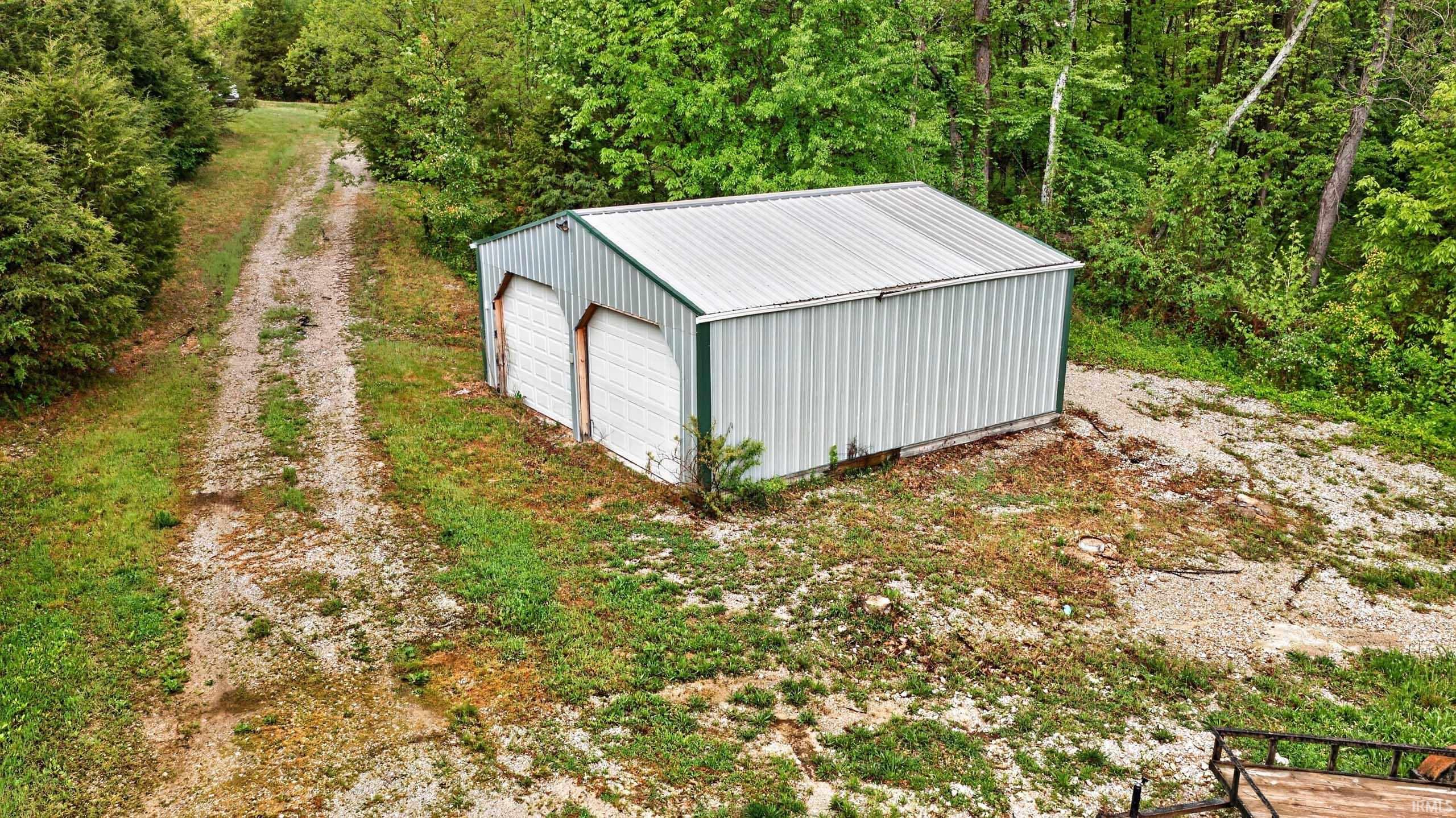 588 Easy Street Mitchell, IN 47446 - Photo 15 of 18