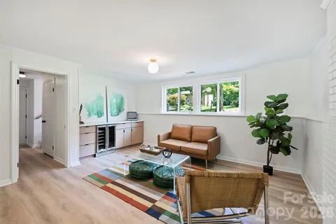 $675,000 | 7323 Rollingridge Drive, Charlotte, NC 28211