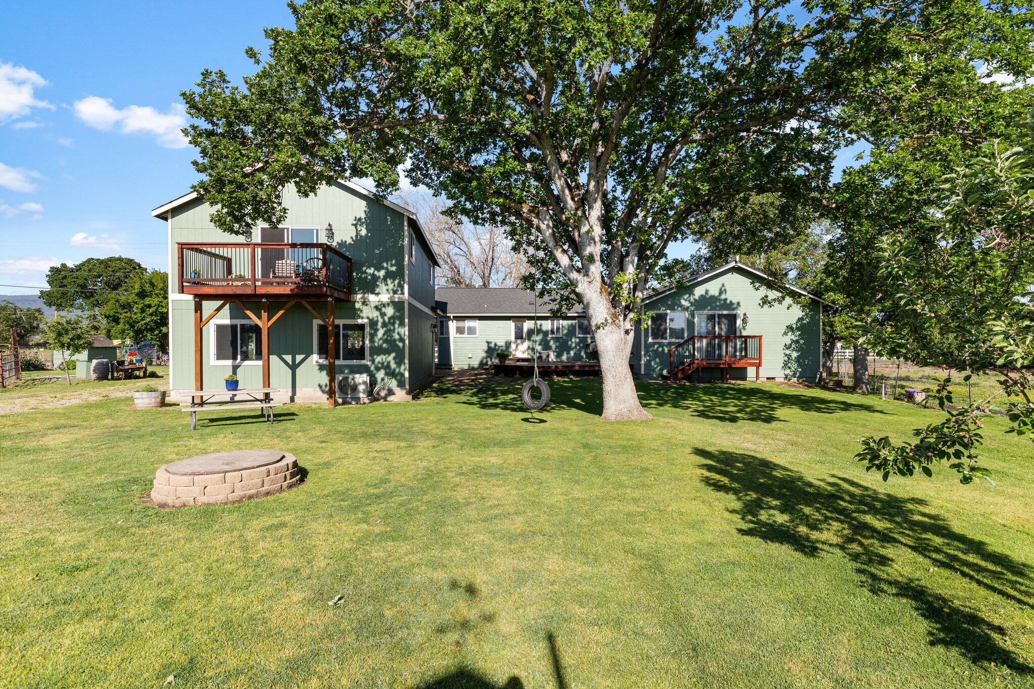 6598 Truax Road Central Point, OR 97502 - Photo 9 of 31 21-web-or-mls-IMGL6559