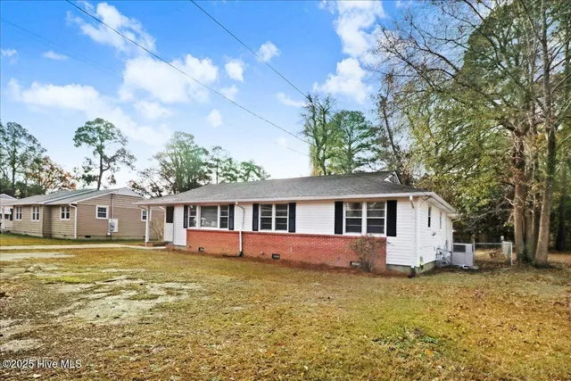 $199,900 | 200 Banks Avenue, Goldsboro, NC 27534