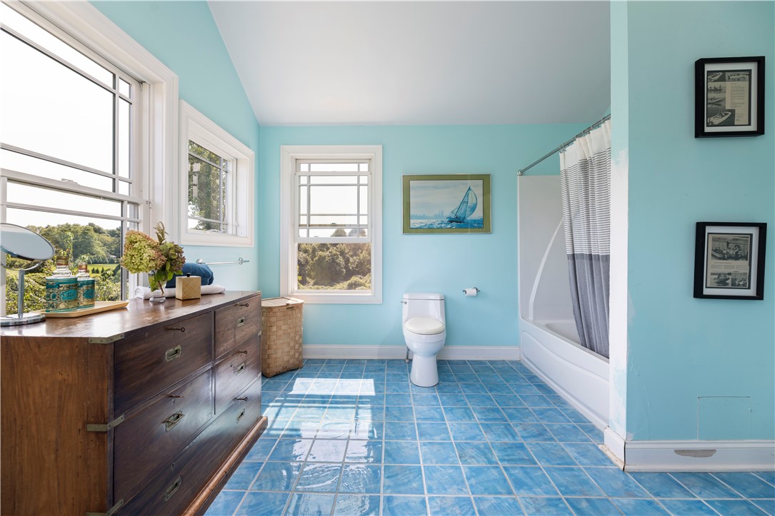 365 Boston Neck Road Narragansett, RI 02882 - Photo 41 of 50
