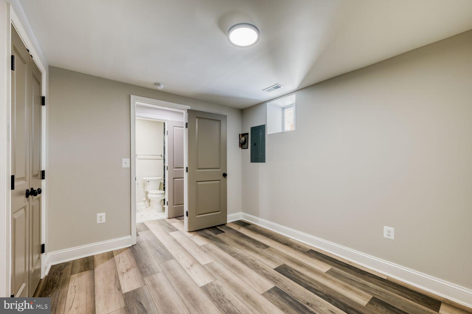 909 Allendale Street Baltimore, MD 21229 - Photo 12 of 19